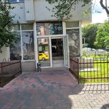 Inchiriez post lucru manichiura, cosmetica, coafor